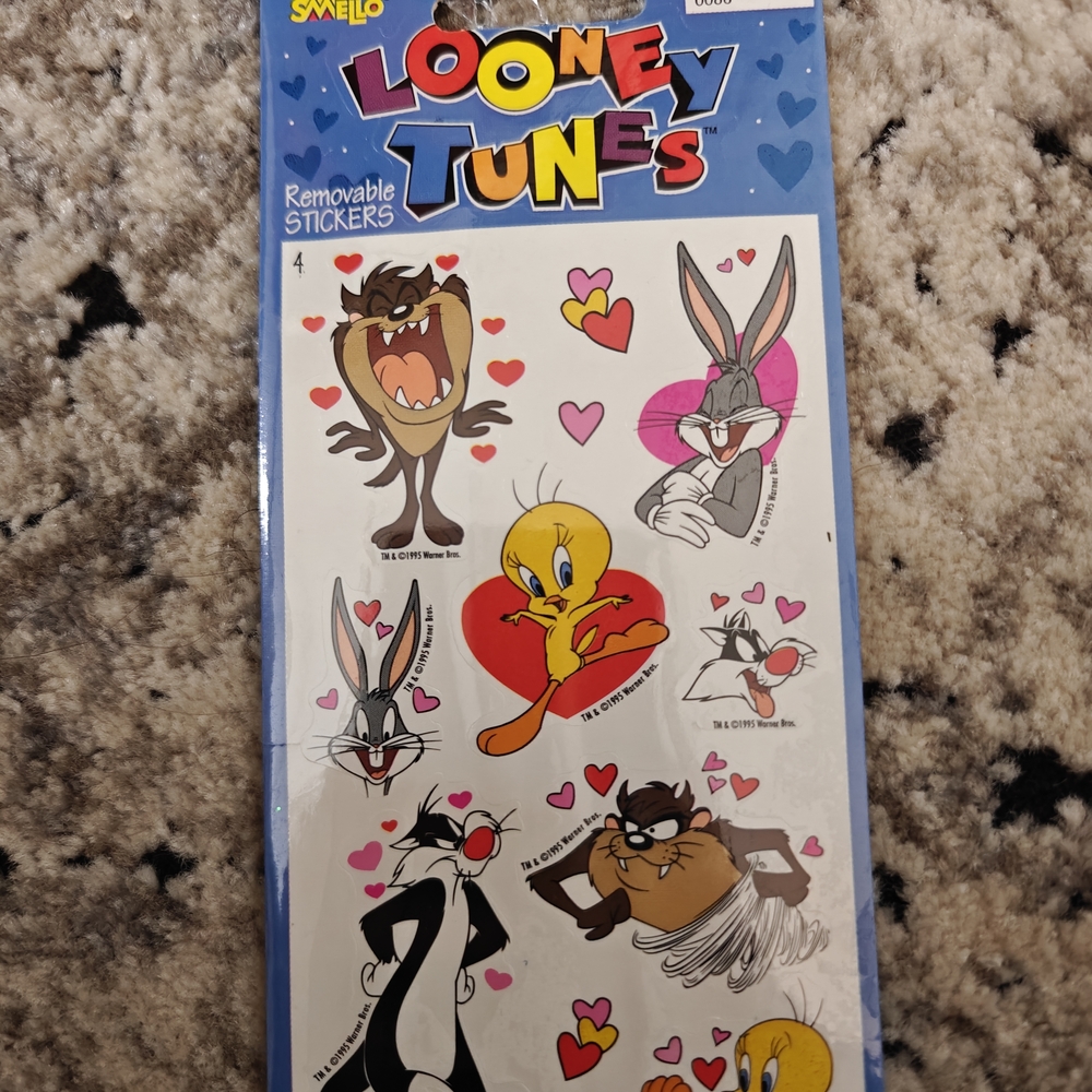 Looney Tunes Removable Stickers
